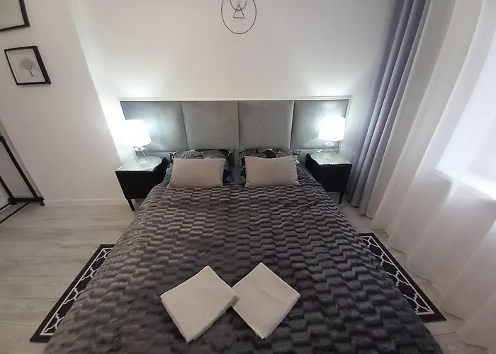 Apartament Z Kominkiem Retroglam